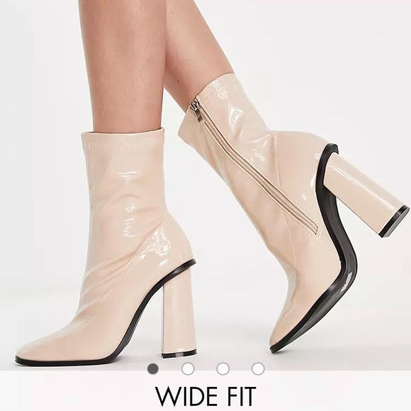 NWT • ASOS • SO STYLISH! Off-White Cream Heeled Boots Booties • Size 6.5 - Picture 7 of 8